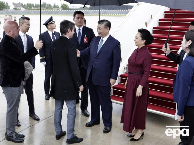 Си Цзиньпин прибыл в Париж и заявил о готовности Китая участвовать в поисках "разумного пути выхода" из войны в Украине