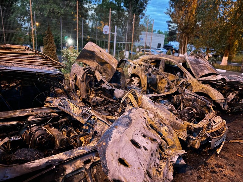 Российские власти объявили о "прямых попаданиях" по Белгороду, погибшем и десятках раненых