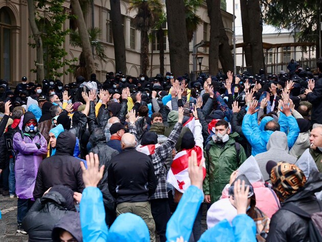 У Грузії, де відновили розгляд закону про 