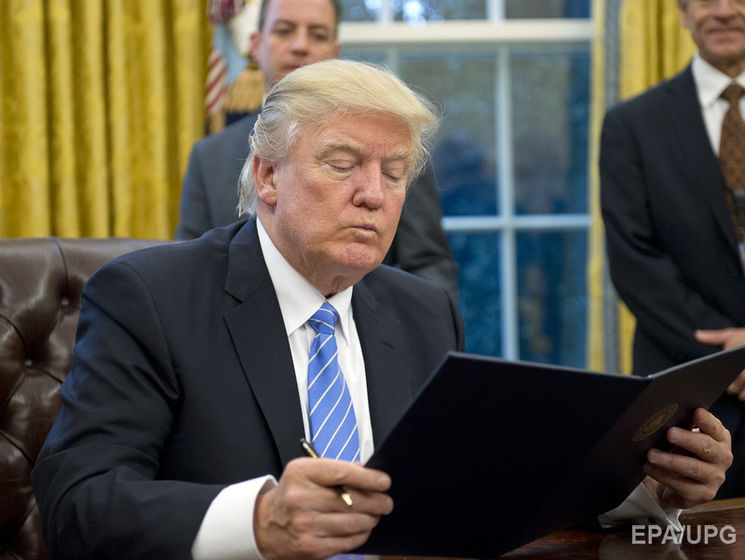 Сегодня Трамп подпишет указ о строительстве стены на границе с Мексикой