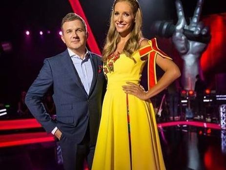 Юрий Горбунов показал кольцо на безымянном пальце