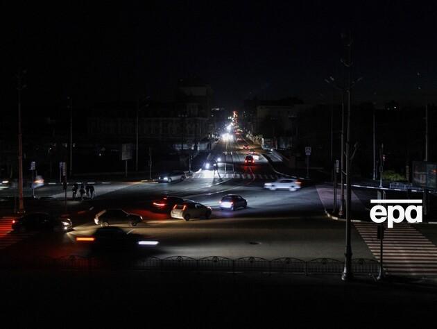 В Украине 15 мая ввели аварийные отключения электроэнергии, 16-го будут действовать почасовые графики – 