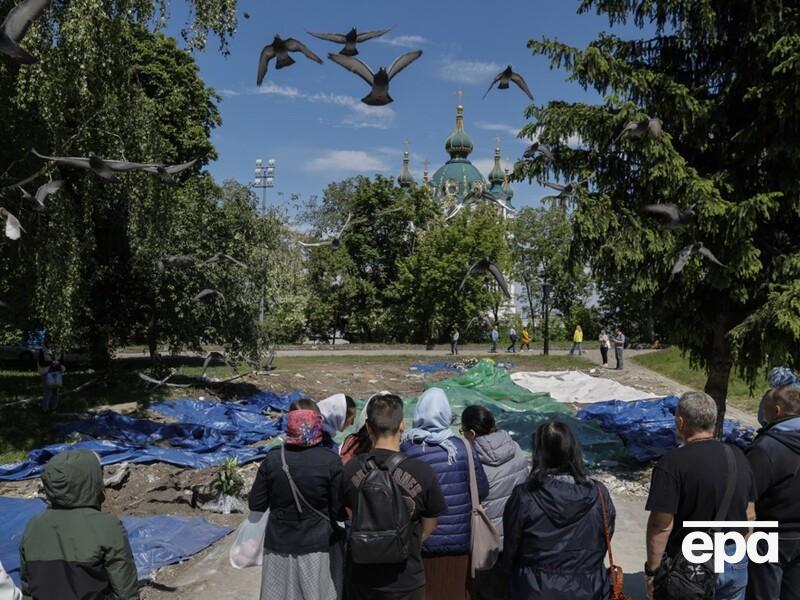 У Києві демонтували незаконний храм УПЦ МП біля Десятинної церкви. Фото