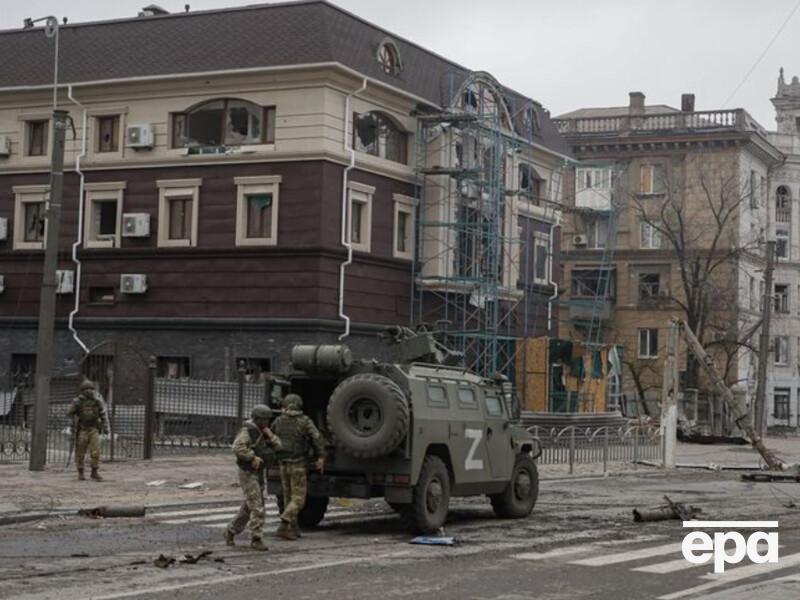 "Наче бої десь у Ростовській області". Андрющенко розповів про перекидання техніки окупантів через Маріуполь "геть незвичного характеру"