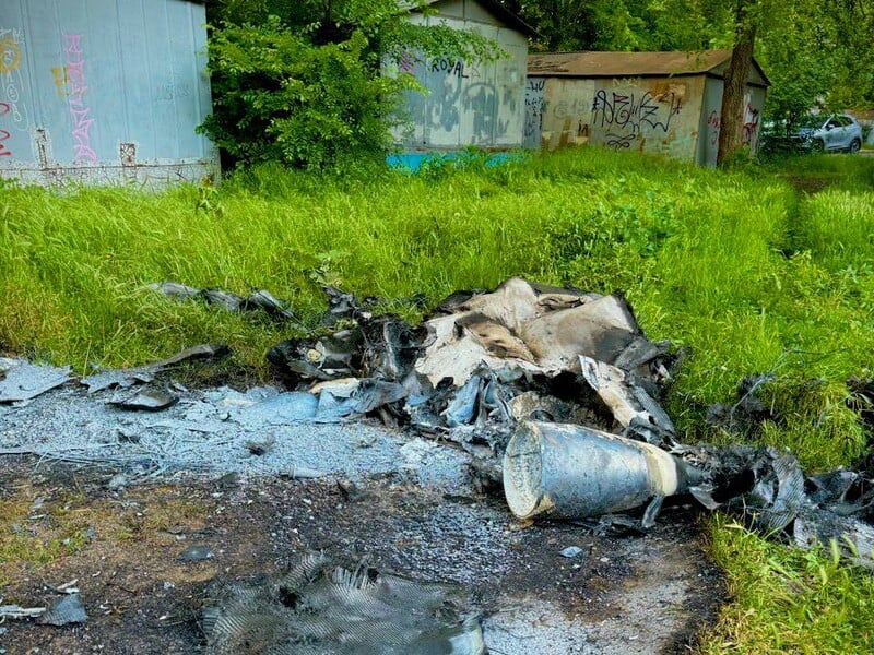 В Одесской области за ночь сбили 20 беспилотников, атака длилась шесть часов. Труханов показал фото Shahed, упавшего в Одессе