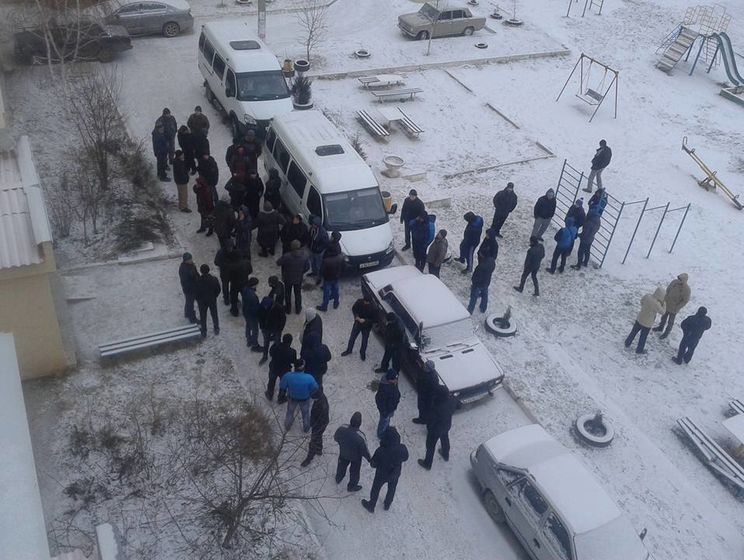 В оккупированном Крыму ФСБ пришла с очередным обыском в дом крымскотатарских активистов