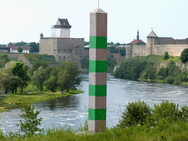 Россияне сняли пограничные знаки на границе с Эстонией по реке Нарва