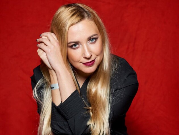 Тоня Матвиенко: У нас есть помощница. Она тщательно убирает весь дом. Если погрузиться в рутину – это может сильно 