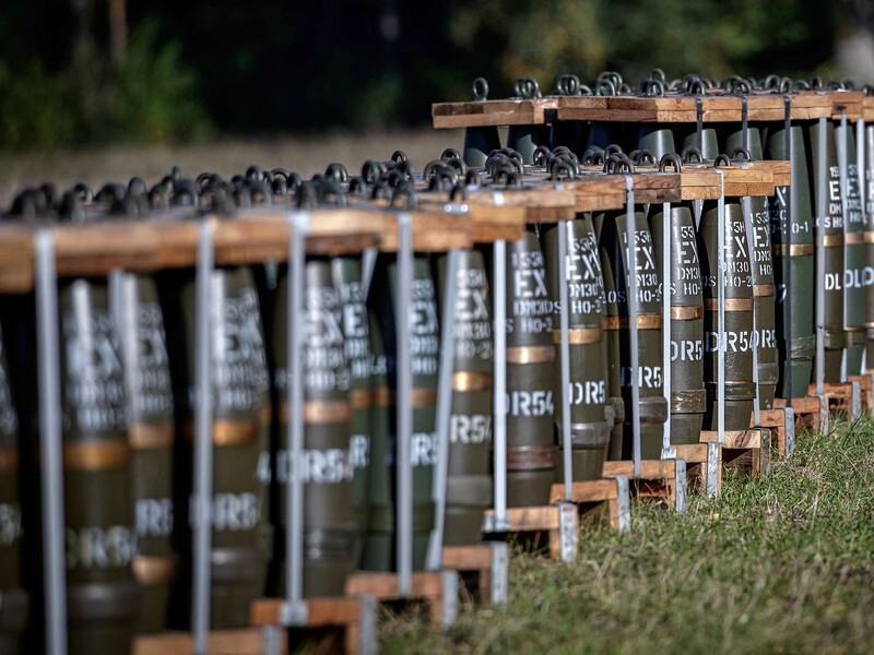 В правительстве Чехии сообщили, сколько боеприпасов получит Украина в июне в рамках чешской инициативы