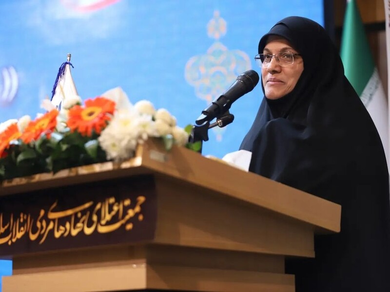 В Иране впервые в истории в президенты баллотируется женщина