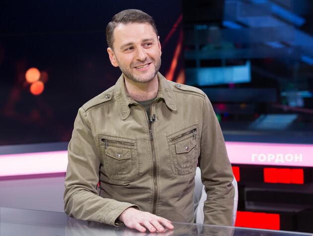 Перман: Особенности шоу-бизнеса в 90-х? Деньги были сумасшедшие. Я видел, когда их просто вытряхивали из чемоданов на большие столы, считали