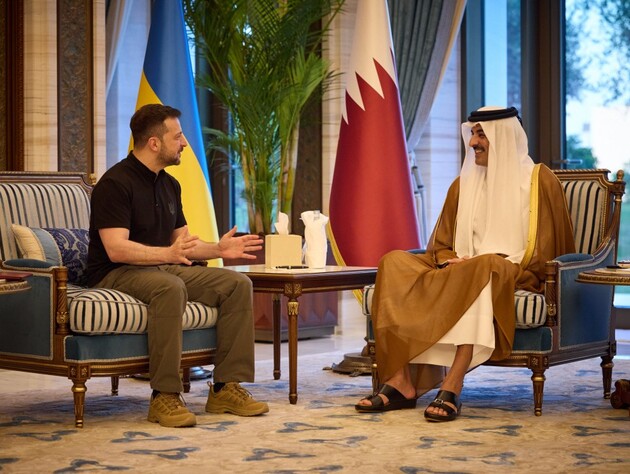 Зеленский перед саммитом мира поговорил с эмиром Катара о поддержке Украины