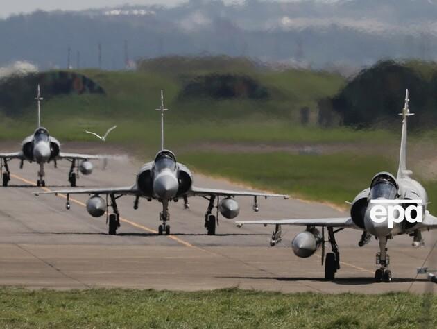 Макрон анонсував передання Україні французьких винищувачів Mirage 2000-5