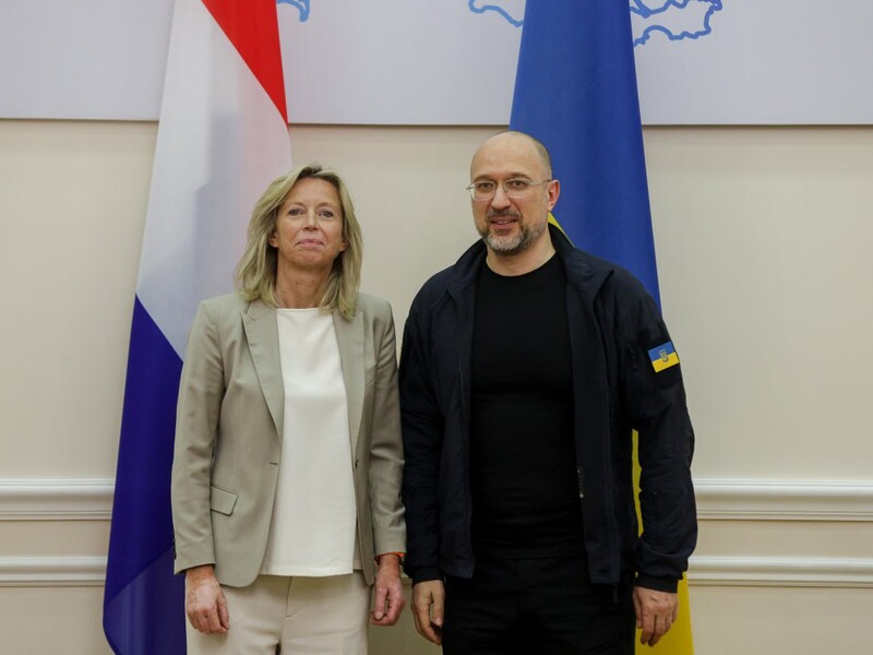 В Украину прибыла министр обороны Нидерландов, поговорила со Шмыгалем о войне