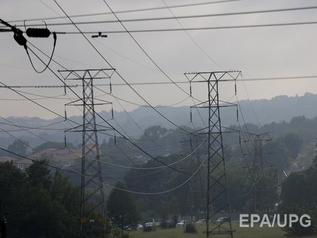 Гройсман заявил, что в 2017 году стоимость электроэнергии для промышленного производства снизится на 5–15%