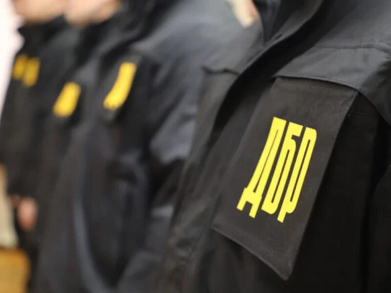 ДБР підозрює київського прокурора в розкраданнях понад 4 млн грн під час обшуків
