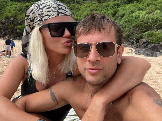 Дмитрий Ступка похвастался отдыхом на Гавайях в компании своей новой девушки. Фото