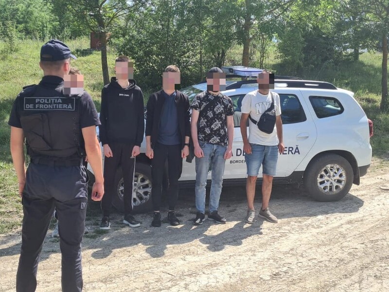В Молдове задержали пятерых украинцев, которые незаконно пересекли госграницу. Они "искали убежища" в стране
