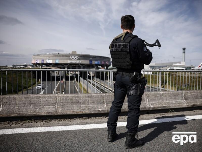 "Речь шла о совершении нападений на евреев". Французская полиция задержала в Париже подозреваемого в подготовке терактов на Олимпиаде
