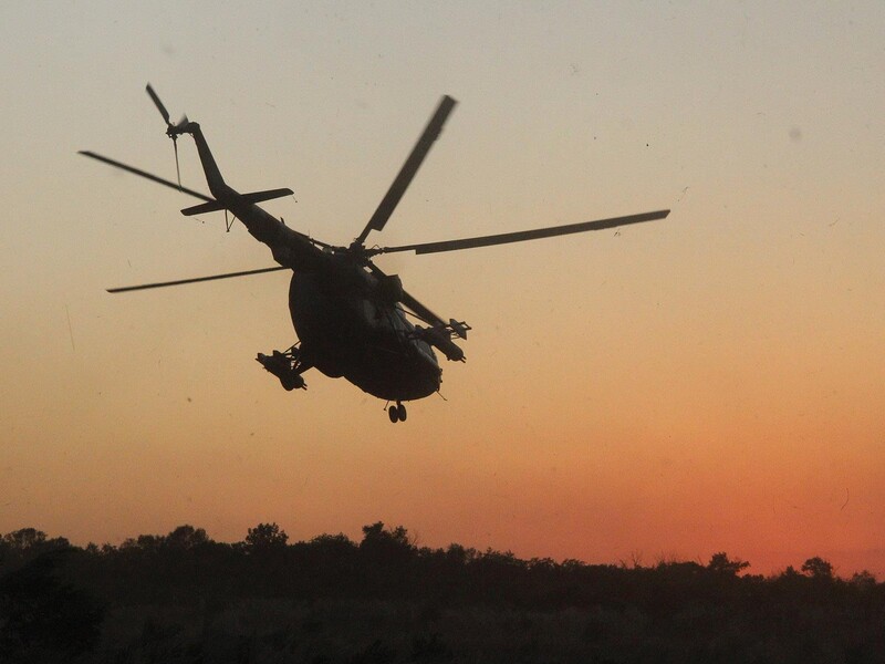 У Польщі вітер зірвав дах ангара, було пошкоджено два військові вертольоти