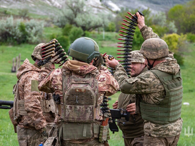 Російська армія концентрує зусилля поблизу Макіївки й Невського, намагається просунутися біля Часового Яру, за добу втратила 1260 окупантів ‒ Генштаб ЗСУ