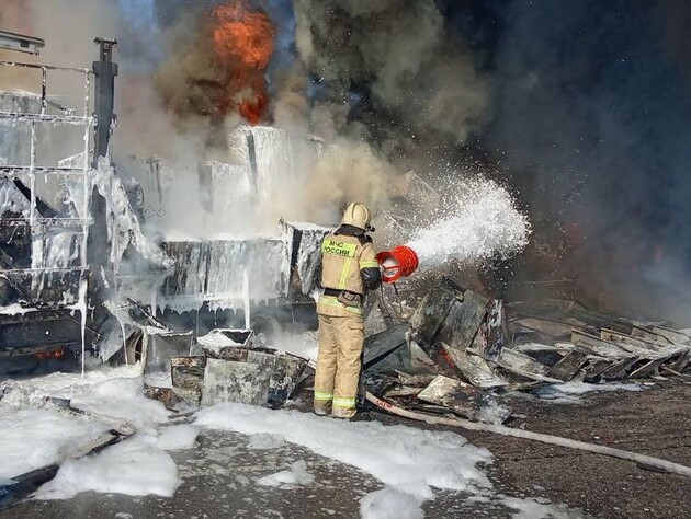 Безпілотник атакував нафтобазу в Тамбовській області РФ. Вона загорілася