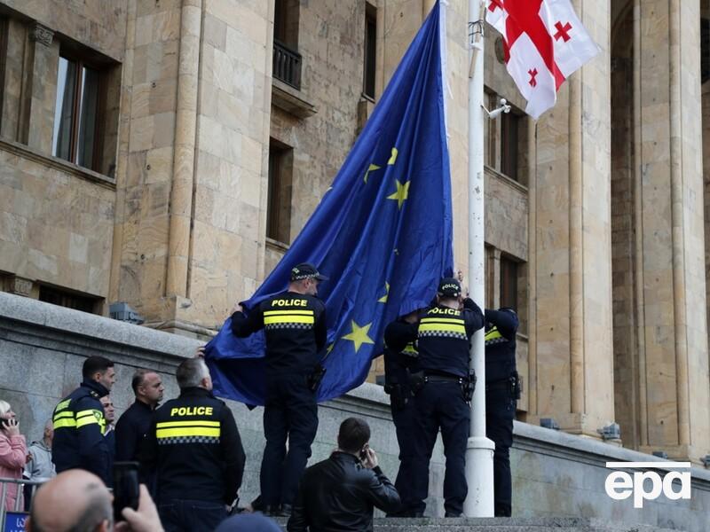 Рух Грузії в ЄС де-факто зупинено через закон про "іноагентів" – Єврорада