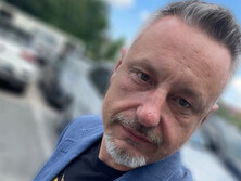 Политика США перешла в режим турбулентности. Нам нужно понимать, что Трамп пока не враг