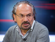 Мой прогноз, к сожалению, сбылся. Трамп дебаты не выиграл, но Байден их проиграл