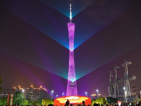 В Китае в преддверии лунного Нового года состоялось световое шоу. Фоторепортаж