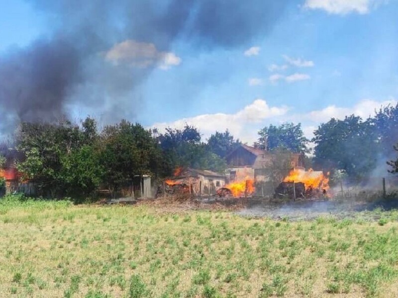 Окупанти атакували три села на правому березі Дніпра, загинули жінки, серед поранених – фельдшерка "швидкої"