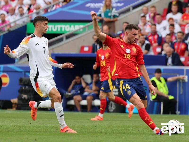 Іспанія вийшла у півфінал Євро, обігравши команду господарів футбольного турніру