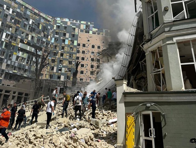 Оккупанты нанесли удар по корпусу 