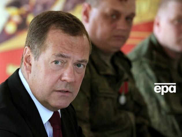 Медведев заявил, что даже если Украина примет условия Путина, ее нужно полностью захватить 