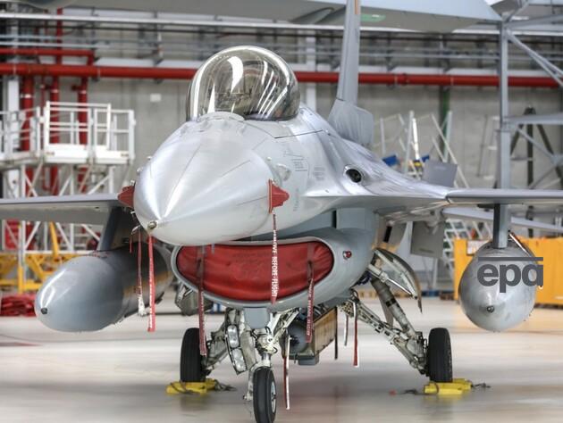 Прямо сейчас идет передача Украине истребителей F-16 – представители стран НАТО