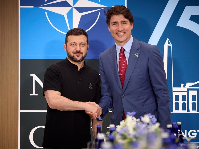 Трюдо анонсировал новый пакет военной помощи Украине и обсудил с Зеленским сотрудничество по "коалиции истребителей" 