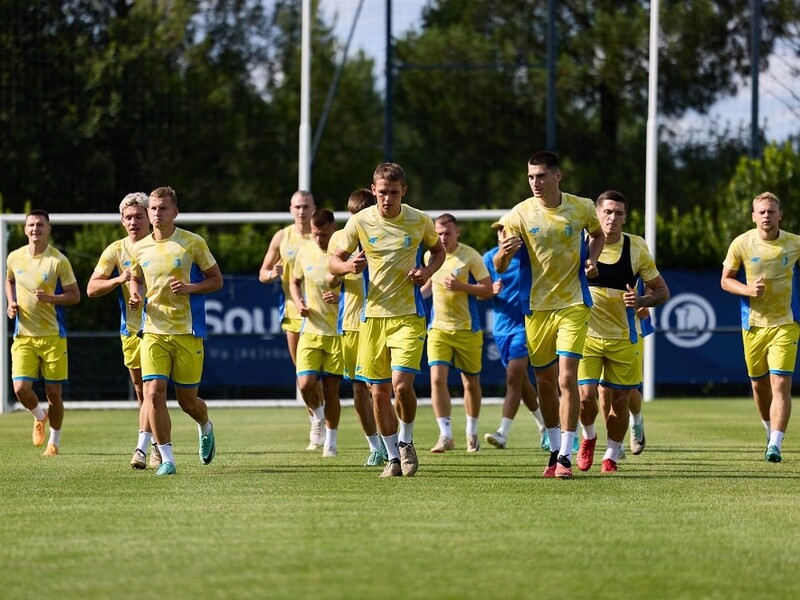 Ротань назвал окончательный список футболистов сборной Украины, которые поедут на Олимпиаду, и озвучил цель команды