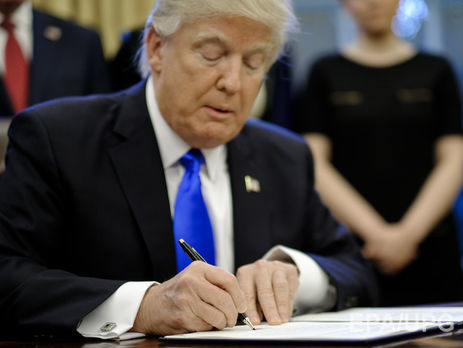 Трамп заявил, что запрет на въезд мигрантам в США не направлен против мусульман