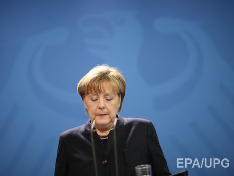 Меркель считает ошибочным решение Трампа ограничить въезд мигрантов в США