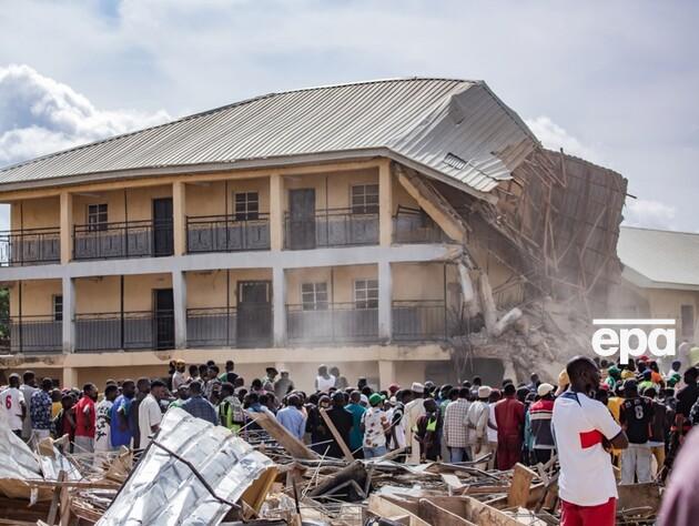 В Нигерии обрушилась школа, 22 ученика погибли, более 130 попали в больницу
