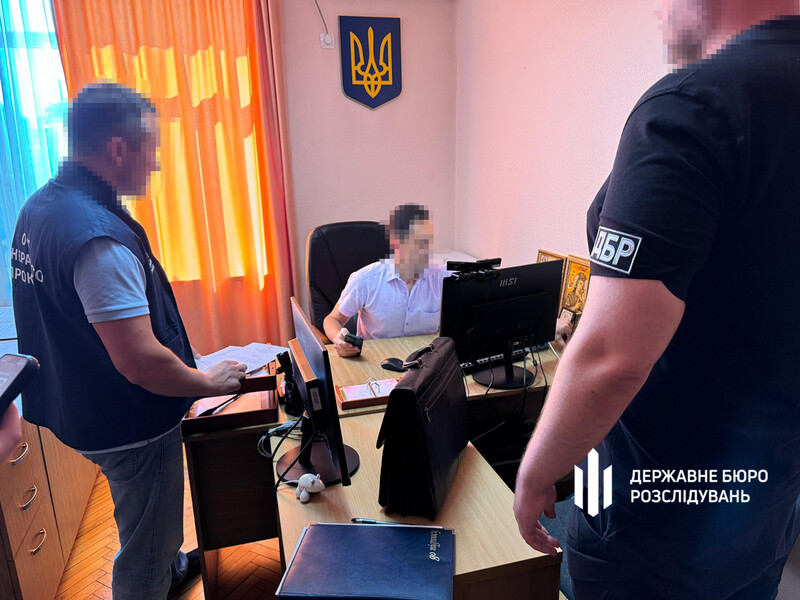 Суддю з Дніпропетровської області запідозрили в замовному викраденні свого бізнес-партнера – ДБР