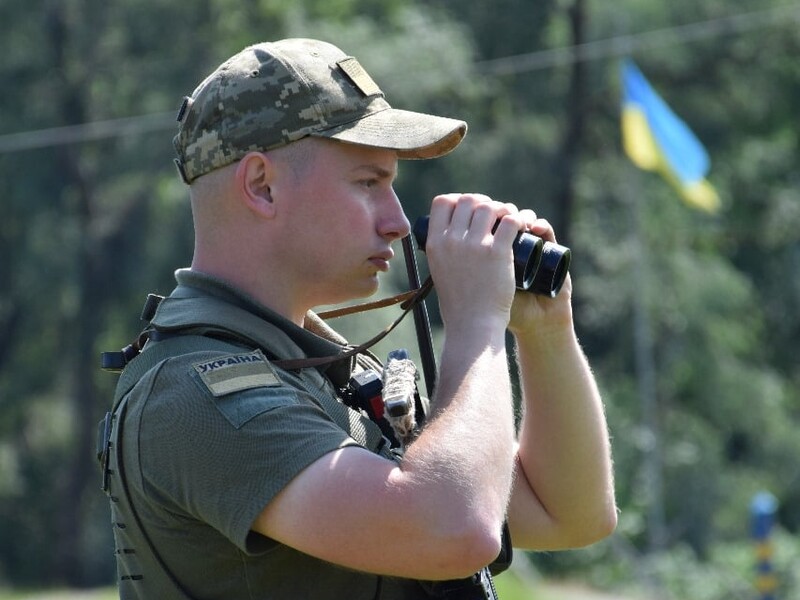 В Одесской области четверо военнослужащих пытались уйти через границу, пограничники одного застрелили – СМИ