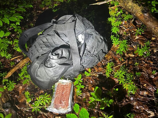 Недалеко от границы со Словакией в горах Закарпатья обнаружили тело 29-летнего мужчины – ГПСУ 