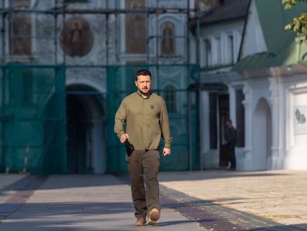 Россияне за неделю применили по Украине 700 КАБ и 100 Shahed. Зеленский показал последствия