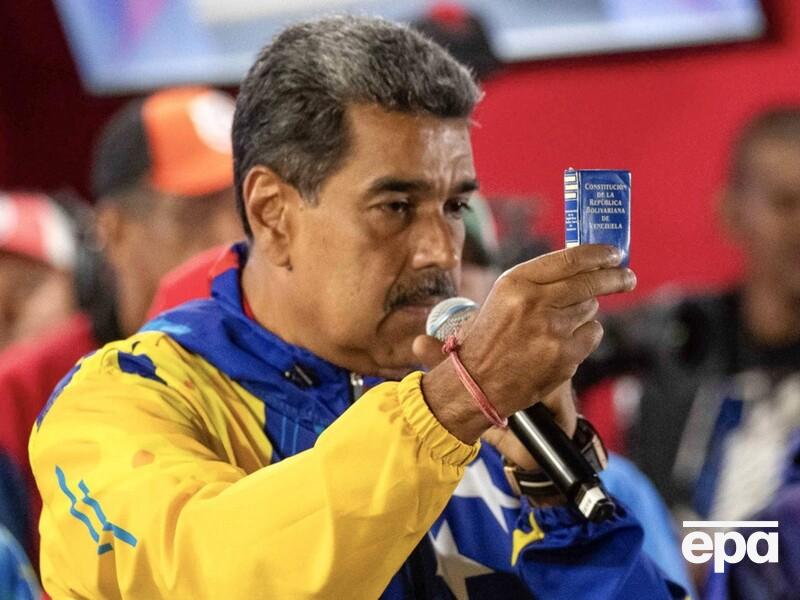 ЦИК Венесуэлы объявил, что Мадуро снова избрали президентом. Оппозиция заявила о победе своего представителя