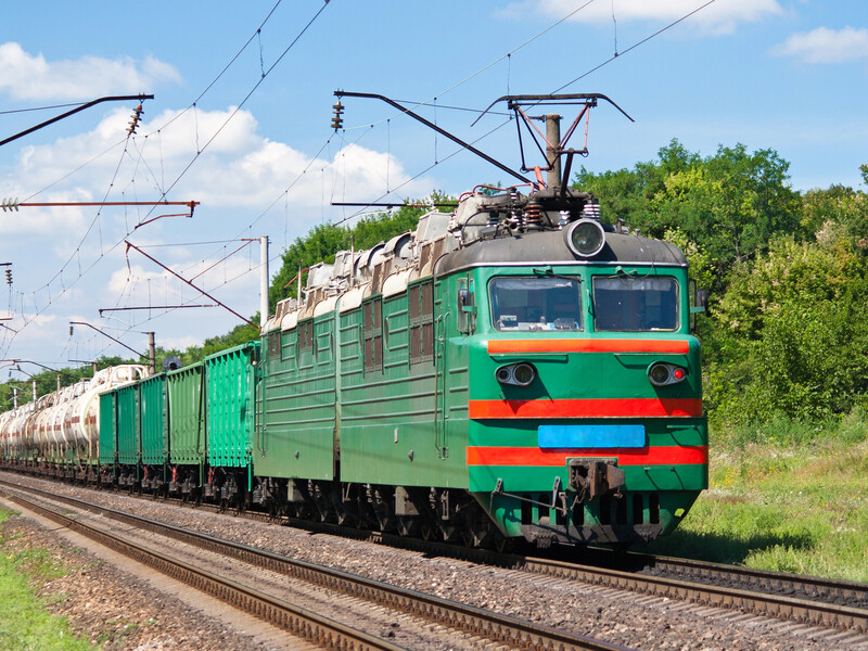 Украина должна либерализовать тарифы на железнодорожные грузовые перевозки и снизить их – эксперт