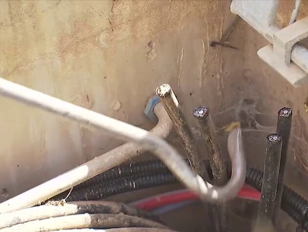 По всей Франции неизвестные повредили кабели интернета