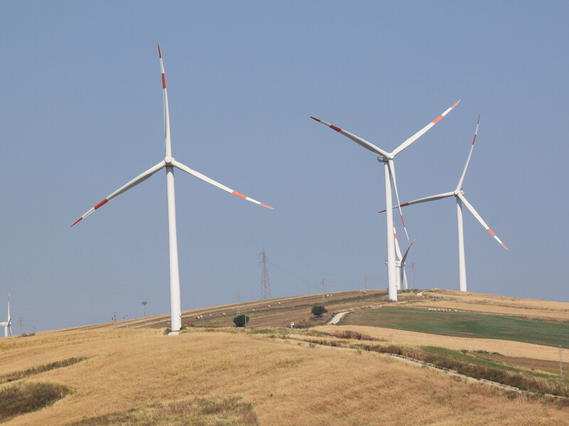 Держава має стимулювати будівництво вітроелектростанцій, щоб зменшити дефіцит електроенергії взимку – експерт