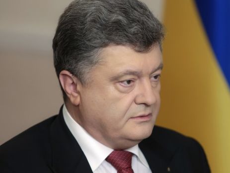 Порошенко прервал визит в Германию из-за ситуации в Авдеевке