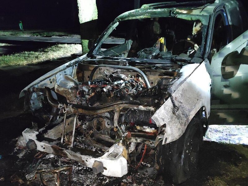 Уночі в Харкові спалили машину військових. Підозрюваних затримала поліція